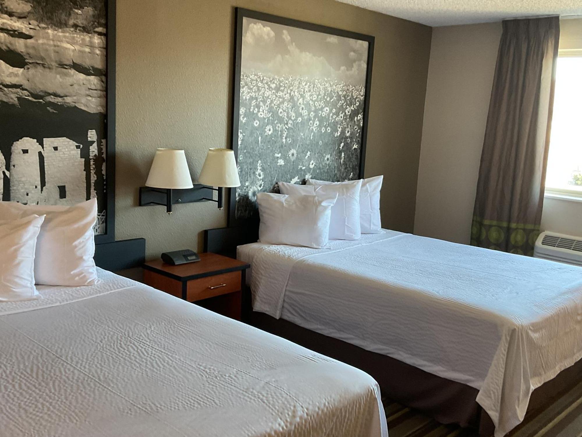 Super 8 By Wyndham Colorado Springs Airport Motel Ngoại thất bức ảnh